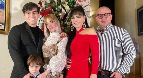 Maribel Guardia se derrumba de tan solo pensar que sera su primer Navidad sin su mas preciado tesoro (VIDEO) 17 maribel 2 SOY CHALUPA