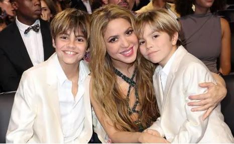 shakira6 1 SOY CHALUPA