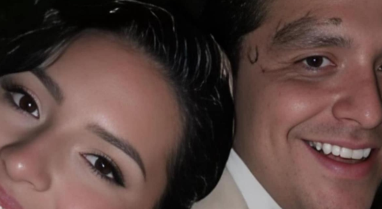 El Profundo Significado de los Aretes Azules de Ángela Aguilar en su Boda con Christian Nodal(VIDEO) 46 Diseno sin titulo 2024 07 26T144641.870 1 SOY CHALUPA