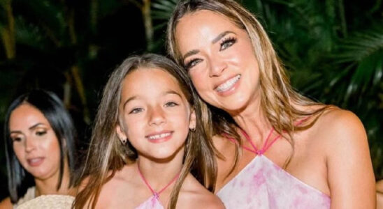 VIDEO: Adamari Lopez y Alaia comparten la tradición colombiana que realizan todos los años 24 Adamari Lopez y Alaia