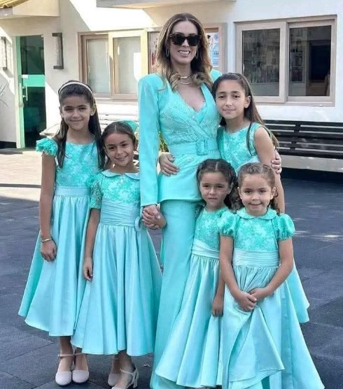 VIDEO: Esto es lo que hace Jacky Bracamontes para que a sus hijas no se le peguen los piojos en la escuela 12 jackie Bracamontes y sus hijas
