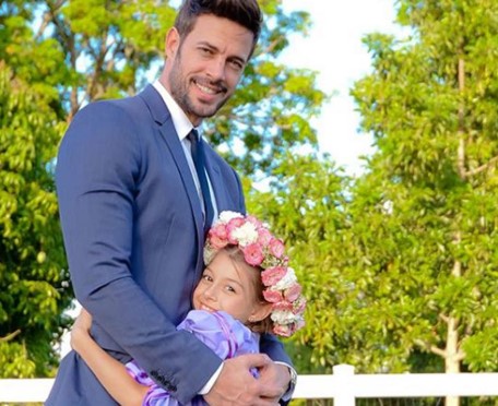 VIDEO: ¿William Levy olvidó los quince años de su hija? 11 William Levy y su hija