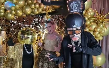 VIDEO: Marjorie de Sousa celebra por todo lo alto su cumpleaños en Miami 10 Marjorie de Sousa