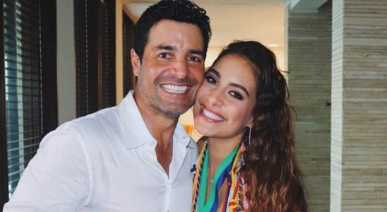 VIDEO: Se vuelve Viral El inolvidable momento de Chayanne y su hija bailando tempo de Vals en su fiesta de 15 años 5 Chayanne y su hija