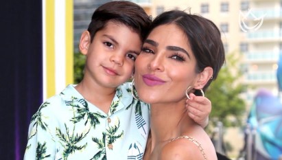 Alejandra Espinoza y su hijo