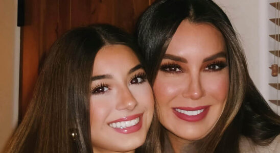 VIDEO: Elizabeth Gutiérrez y su hija Kailey derriten a todos con un tierno momento juntas! 52 eli2 SOY CHALUPA