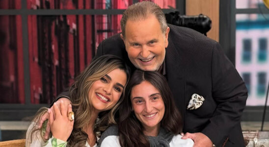 Raúl de Molina por fin reconoce a Clarissa Molina como su "segunda hija" 26 Raul de Molina Clarissa Molina y su hija