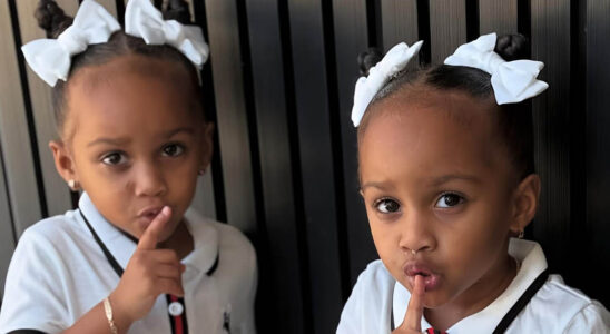 VIDEO: Las hijas de Amara aprenden un nuevo idioma y lo hicieron excelente el primer día 24 twins SOY CHALUPA