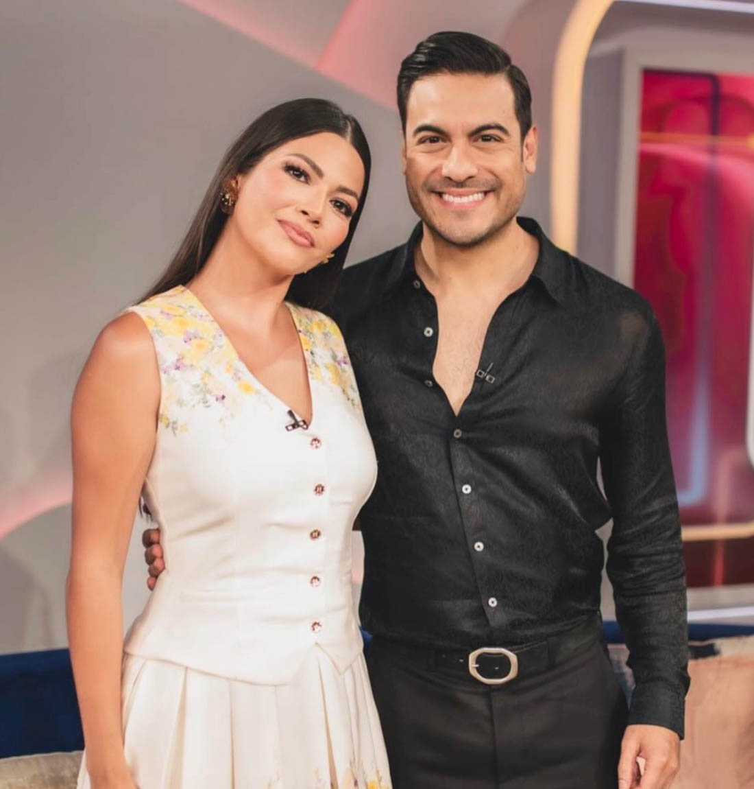 VIDEO: Ana Patricia se divirtió de lo lindo cantando junto a Carlos Rivera en La Mesa Caliente 7 ana patricia la mesa aliente carlos rivera SOY CHALUPA