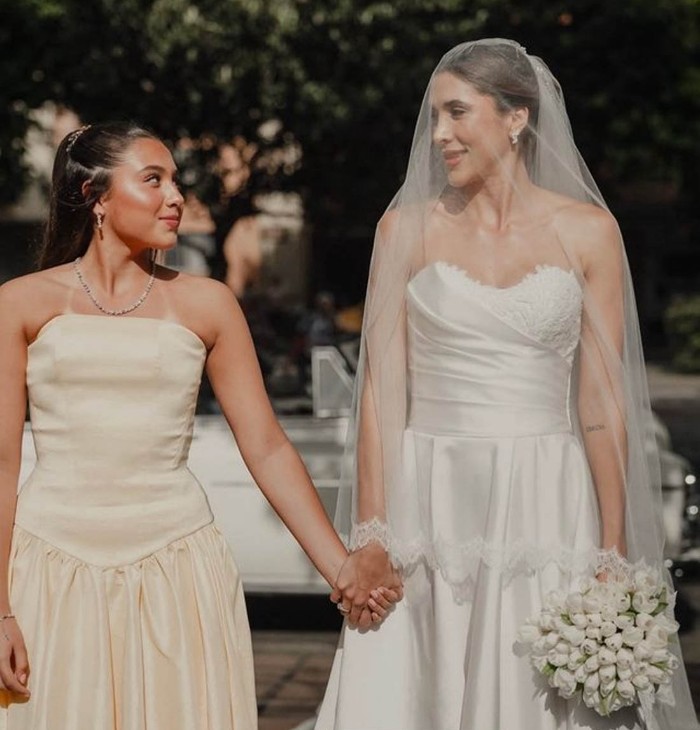 Daniela Ospina se casa y es su hija, no su padre, quien la entrega al altar 6 PROTAGONISTA