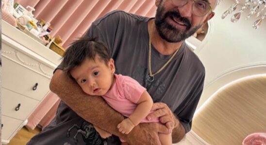 FOTO: Vicente Fernández Jr. se convierte en papá de una bebé a los 62 años