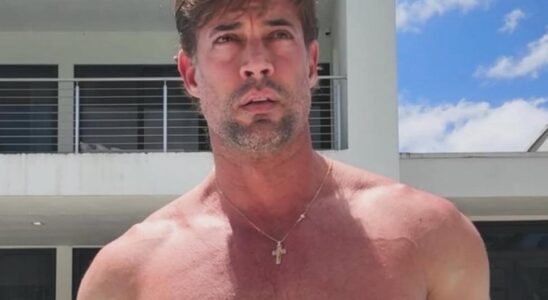 William Levy se deja ver bien acompañado desde la piscina 1 william levy piscina SOY CHALUPA