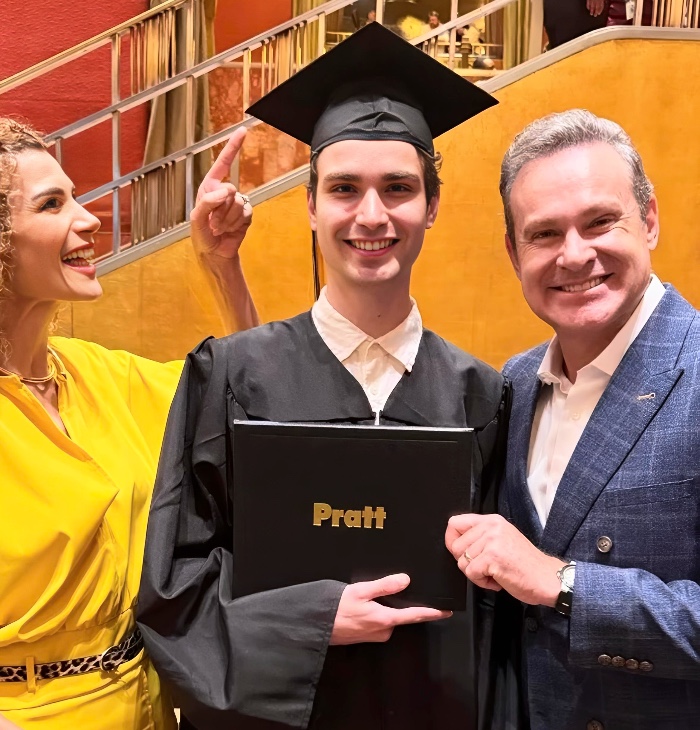 VIDEO: Alan Tacher lleno de orgullo celebra el logro de su hijo y surge la duda de qué se graduó 5 Alan Tacher