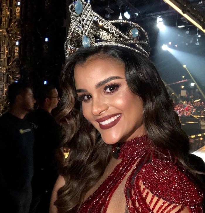 VIDEO: Clarissa Molina revivió el día de su coronación en Nuestra Belleza Latina con un detalle inédito 8 Clarissa Molina