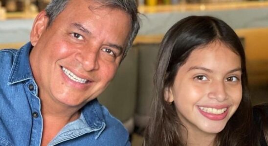 FOTO: Padre hay uno solo Daniel Sarcos comparte un íntimo recuerdo junto a su hija Carlota en su cumpleaños 25 Daniel Sarcos