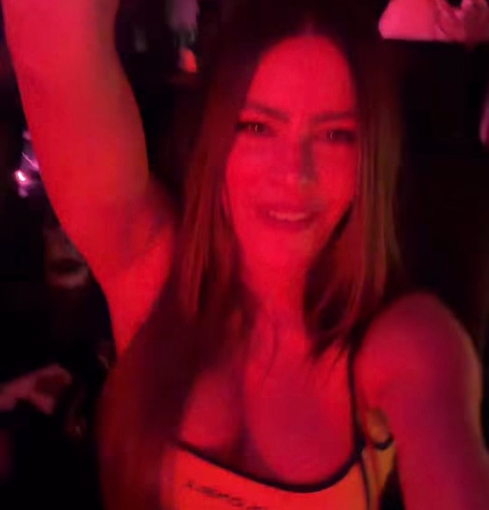 FOTO: Sofía Vergara sorprende a Shakira al llegar de sorpresa a su concierto 8 Sofía Vergara