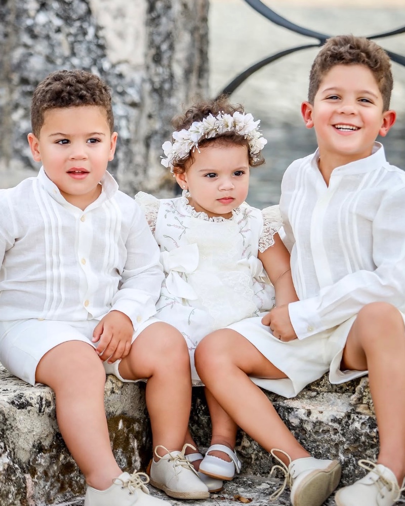 FOTO: El primer cumpleaños de Rafaela reúne a Francisca y su familia vestidos de blanco 7 PROTAGONISTA