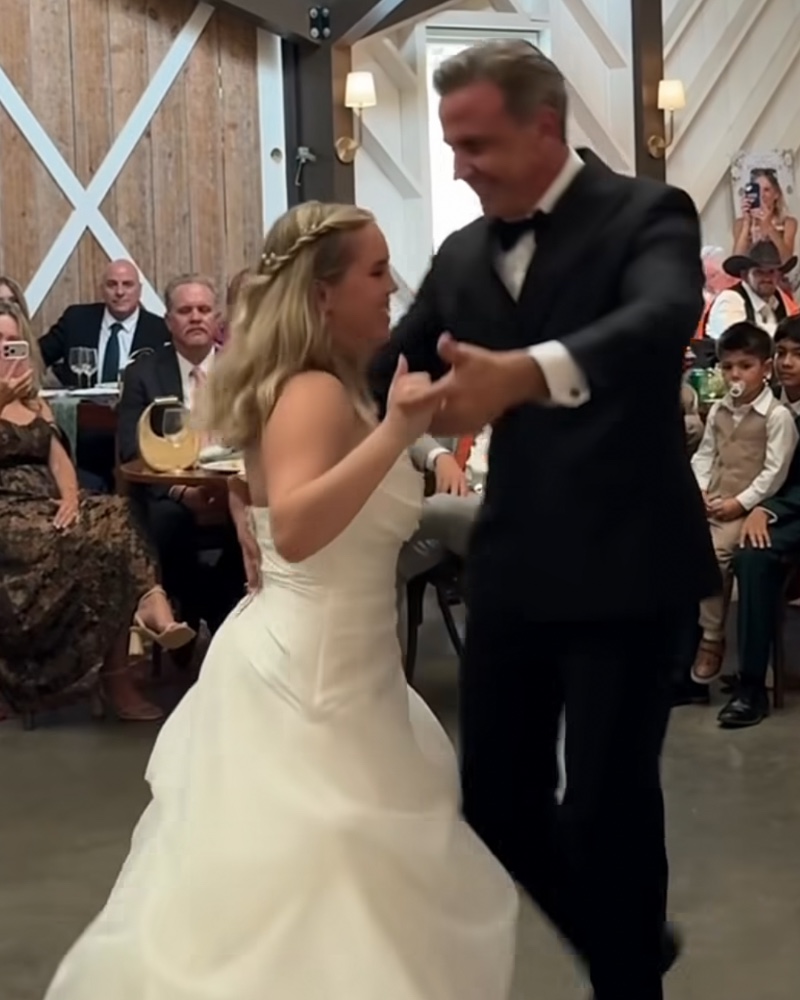 Así fue el emotivo baile del vals de Carlos Ponce y su hija en su boda 7 Carlos Ponce