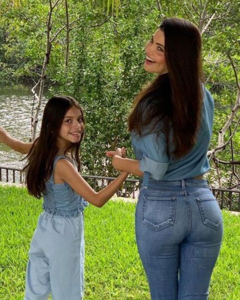 Desde París, Chiqui Delgado presumió lo mucho que ha crecido su hija Carlota 7 Chiquinquira Delgado hija Carlota