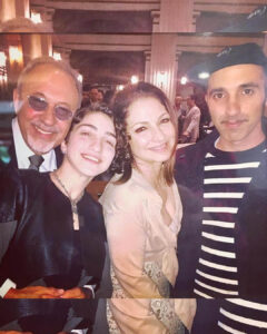 Cual de los dos hijos de Gloria Estefan se parece mas a ella? - VIDEO 6 gloria1 SOY CHALUPA