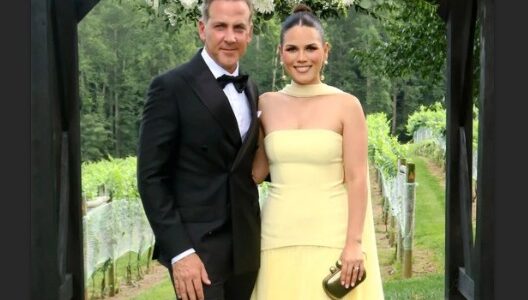 Karina Banda protagoniza un incomodo momento con hija de Carlos Ponce en la boda de su hijastra - VIDEO 16 kana2 SOY CHALUPA