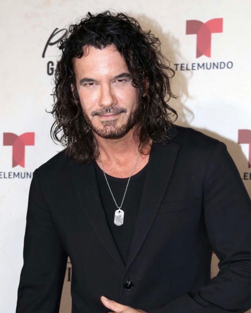 VIDEO: Más problemas para Telemundo Mario Cimarro se planta de frente a la cadena 7 PROTAGONISTA