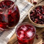 El agua de jamaica que muchos toman por refrescante y que también ha llamado la atención por la presión
