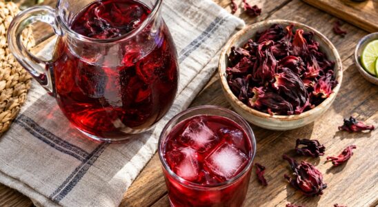 El agua de jamaica que muchos toman por refrescante y que también ha llamado la atención por la presión