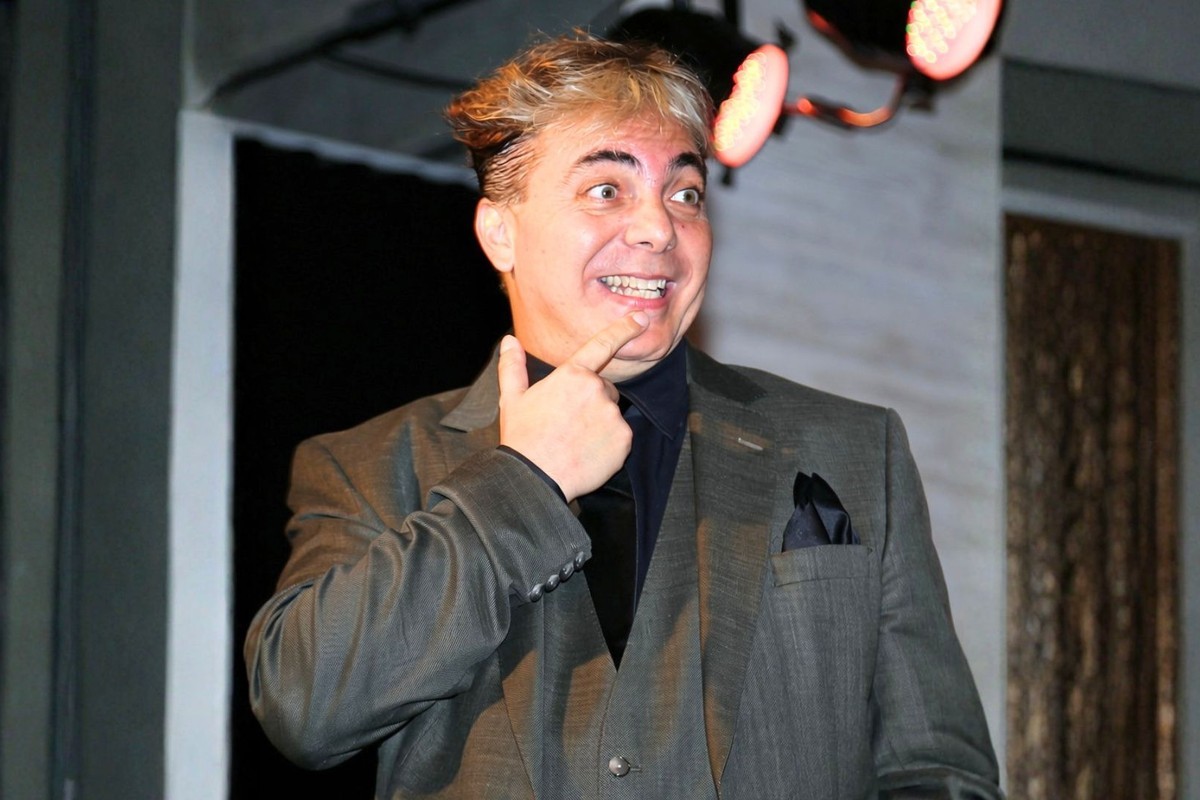 Cristian Castro presume a su nueva pareja en redes sociales 5 media brain 38682 internal 1 99bdb49cf1a93038 SOY CHALUPA