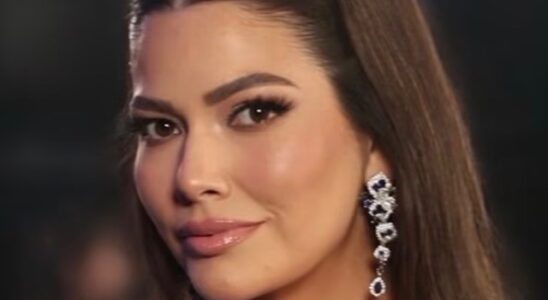 FOTO: Ana Patricia Gámez se roba el show con su vestido en los Premios Billboard 1 Ana Patricia Gámez